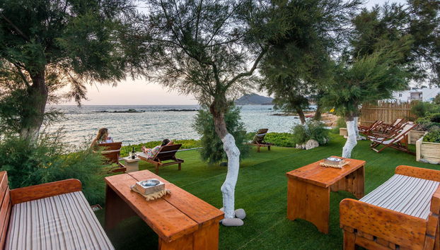 Niki Savvas Rooms & Studios - Foto 3