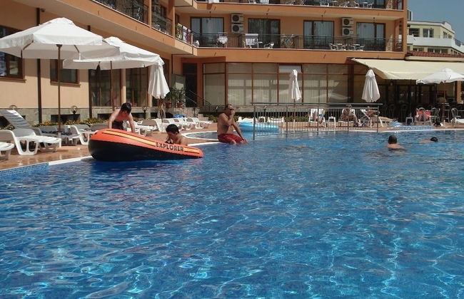 Apart-hotel Happy - Photo 21