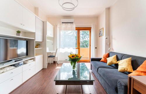 EASHOME EUR Mostacciano Bilocale adiacente IFO - Photo 1