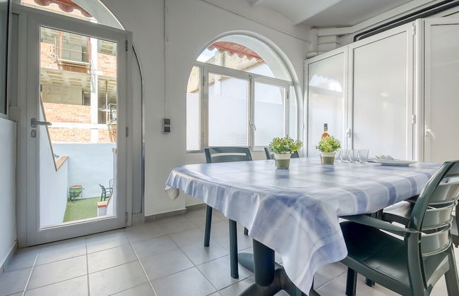 Apartment With View in Roses - Photo 20