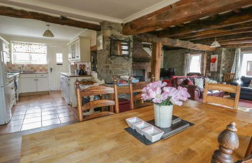 Glanyrafon Smithy - Photo 12