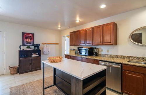 Spacious Scottsdale Villa with Pool, Golf, Game Room, and Two Master Suites - Foto 24