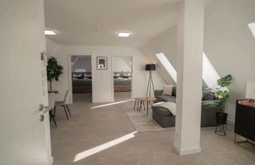 FEEL GOOD HOMES Ruhig-Klimaanlage-WLAN-Regendusche - Foto 1