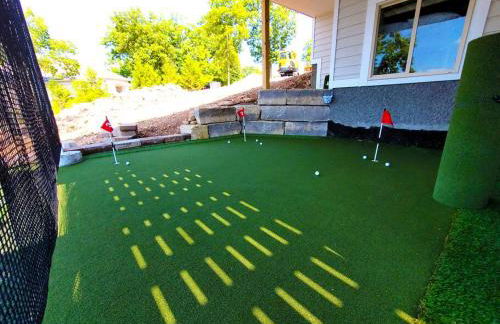 Magazine-Featured Mansion, Golf Green, Casino, etc - Foto 61