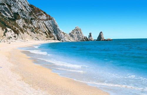 Comfortable villa lower level in Montelabbate with private pool - Photo 34