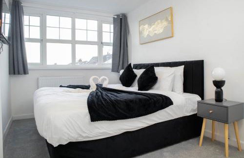 Big 4-Bed House in Haydock Ideal for Work Crews - Foto 2