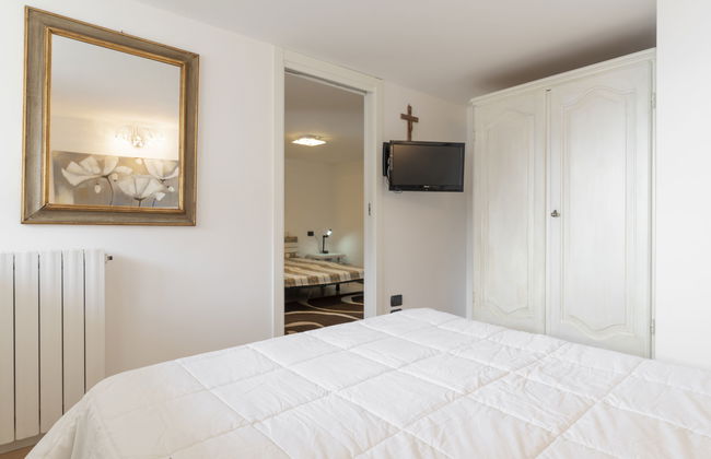 2 bedroom Apartment in Ventimiglia with swimming pool and garden - Photo 12