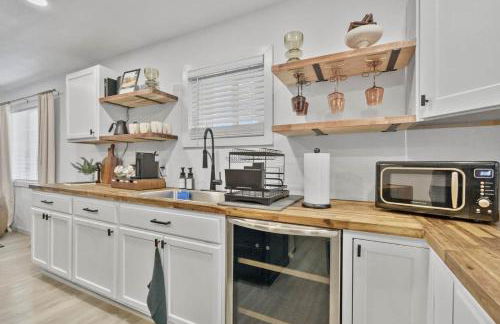 Modern Cozy Cottage Near Redwoods & Pristine Beaches - Foto 17