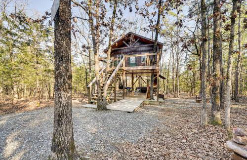 Bluebird Treehouse Near Kiamichi Mtns with Hot Tub - Foto 25