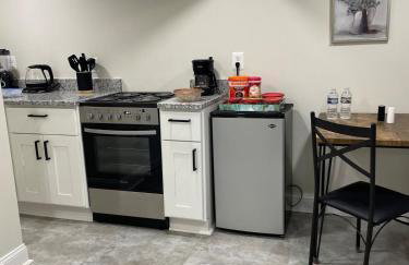 NICE in Historical Bloomingdale - Foto 14