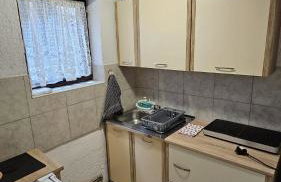 MALA KUĆA, Lič - Foto 24