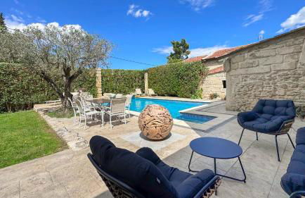 Très beau mas provençal proche Alpilles - Photo 1