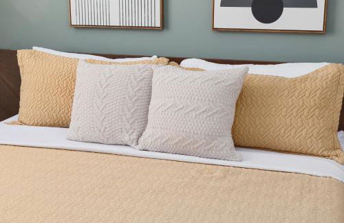 Luxury Design Condo, Close to Downtown Broadway & Coffee - Foto 21