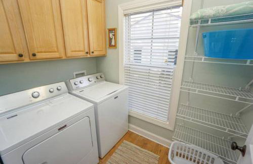 Ideal Location! Perfect for Graduations and Lowcountry Getaways! - Foto 10