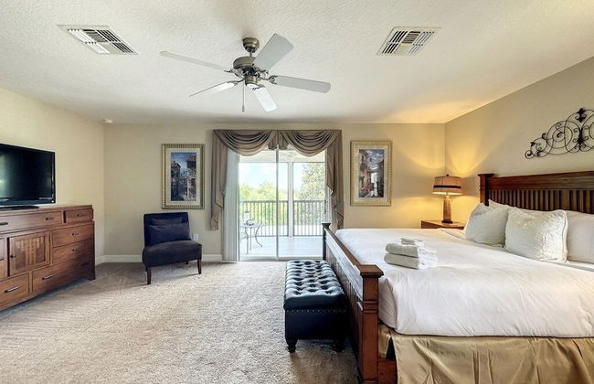 4 Bed 4 Bath With Private Pool/spa 4 Bedroom Home by RedAwning - Foto 10