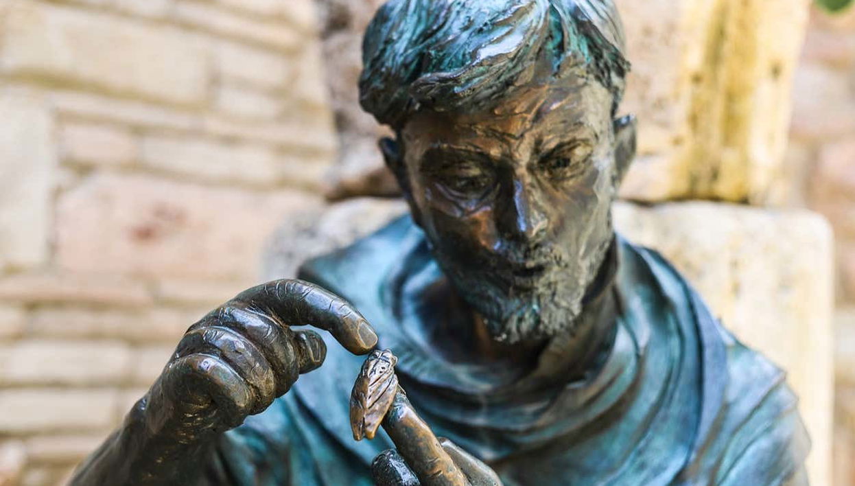 Statua nel centro storico di Catamarca