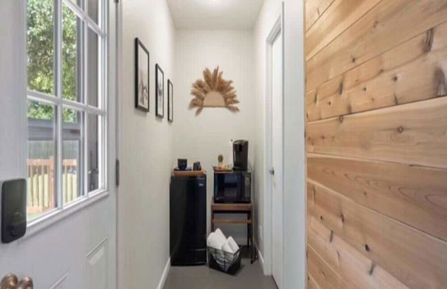 Historic Charmer Clean Comfortable - Photo 3