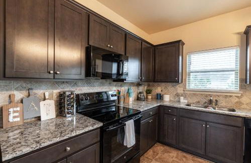 4-Bedroom Retreat with 5-Star Amenities - Foto 39