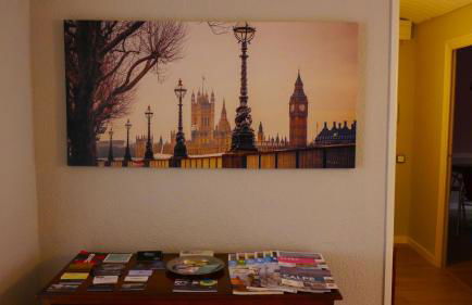 Apartment with Terrace and Sea View - Photo 29
