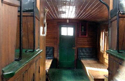 Vintage Caboose Rental in Historic Small Town near Springfield, Massachusetts - Foto 8