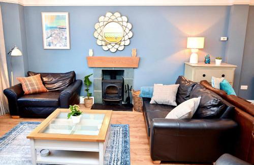 Bay View, Sleeps 18, 7 Bedrooms, 7 Bathrooms, Seafront, Criccieth - Foto 12