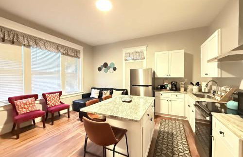 Grand Carytown 5BR FAN HOME fully fenced - Foto 17