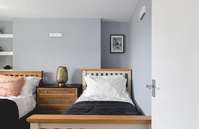 Designer Retreat 5 Location Balcony Parking - Photo 24