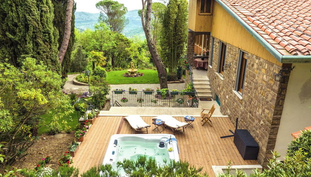 Majestic Villa in Hills of Florence with Gardens Gym Jacuzzi and Sauna - Foto 2, Profilbild