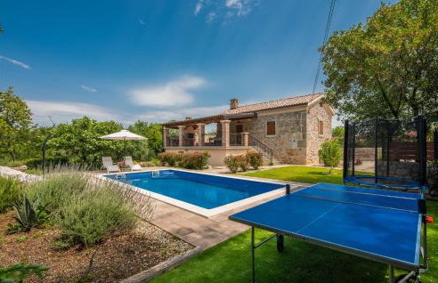 Stunning Home In Svet Vid Dobrinjski - Photo 1