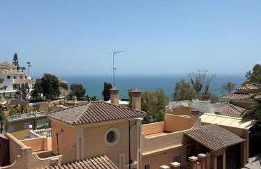 Luxury Villa with Panorama View and Heated Pool - Photo 49