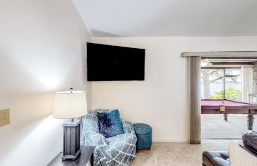 Charming Lakefront Home Hot Tub - Foto 1