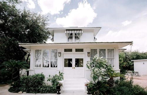 Historic Cottage Rental near Bentsen-Rio Grande Valley State Park in Mission, Texas - Photo 1