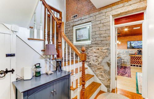 Downtown Essex Apartment - Steps to River! - Foto 23