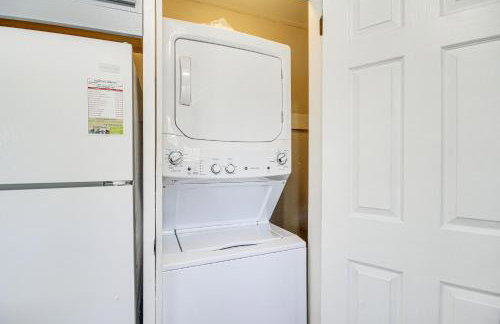 Walk to Beach Waveland Retreat with Yard! - Foto 13