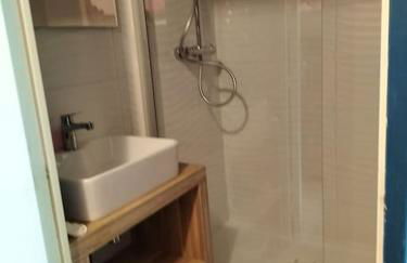 Studio cabine climatisé rez de jardin plage 150m Boucanet - Photo 17