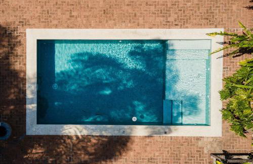 Casa térrea de alto padrão com piscina e cozinha de cinema na Granja Viana - Foto 10