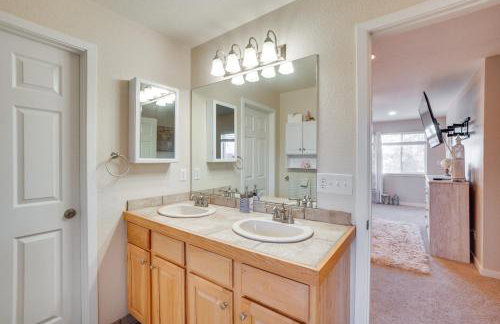 Near Red Rocks Golden Getaway with Deck! - Foto 18