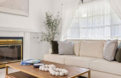 GOODE.HOMES | Luxury Home w/ Beautiful Garden - Foto 42