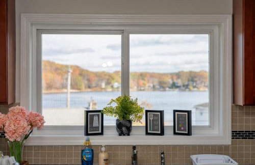 12BCozy 3BR Apartment with Koi Pond in Worcester - Foto 42