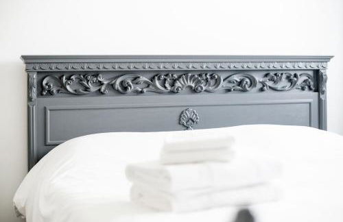 Thomas House on Train Tracks - Foto 9