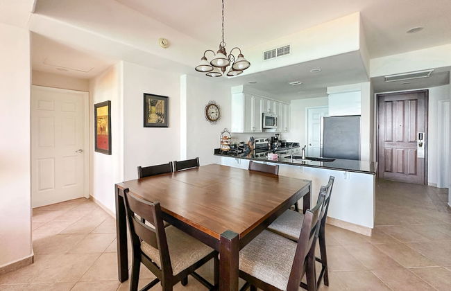 Beach Bliss Retreat 2BR Beachfront Condo - Foto 15