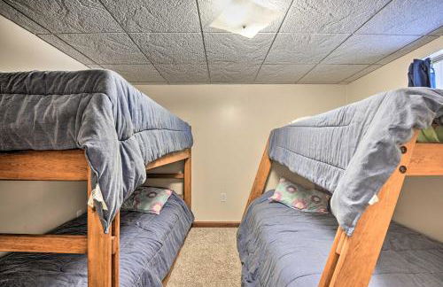 Indian Lake Retreat with Wet Bar and Covered Deck - Foto 24