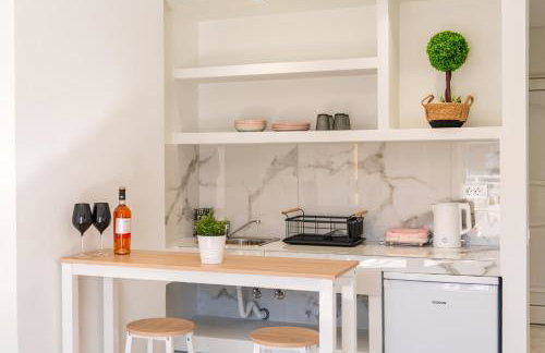 Avouris 2 Bedroom Apartment & Studios - Photo 11