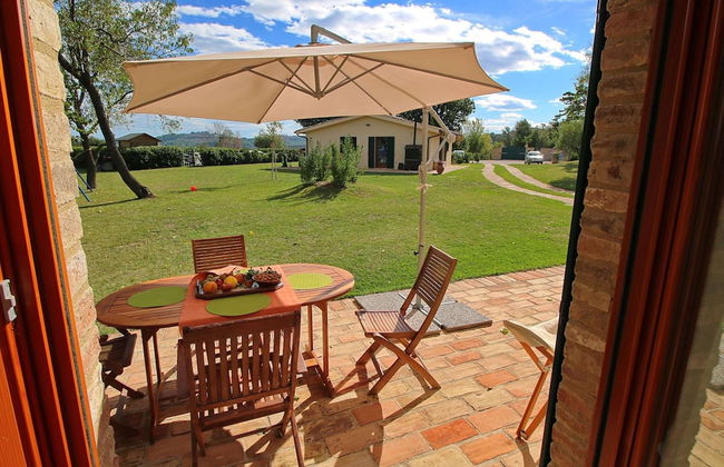 Cottage in Montelabbate With Pool & Forest - Foto 38