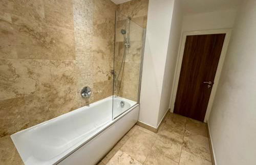 Spacious Vauxhall Apartments for big groups - Foto 32