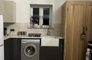 Lodge with log burner Contractors business private parking free Wi-Fi near M4 - Foto 22