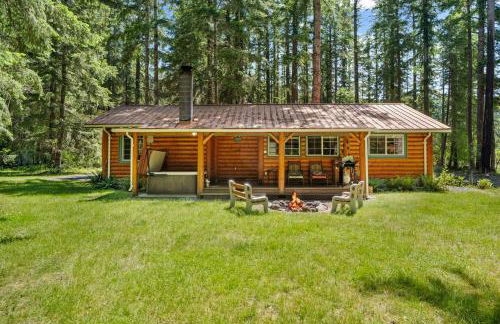 Creekside Cabin with Hot Tub-Fireplace-Pool Table - Foto 11