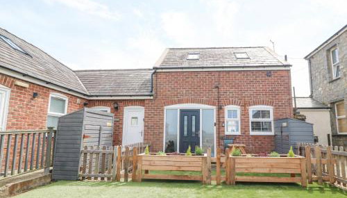 Pine Cottage - Photo 1