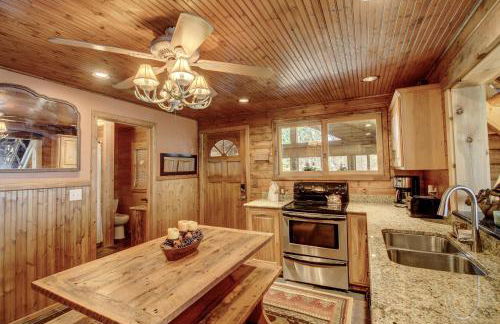 Near All-Season Trails Lakefront Crosby Getaway! - Foto 7