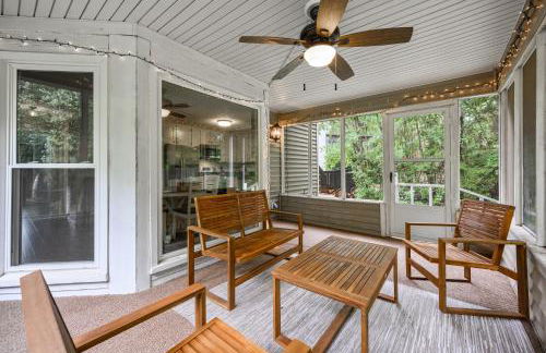 Relax In This 4BR Retreat With Screened Snug Porch - Foto 5